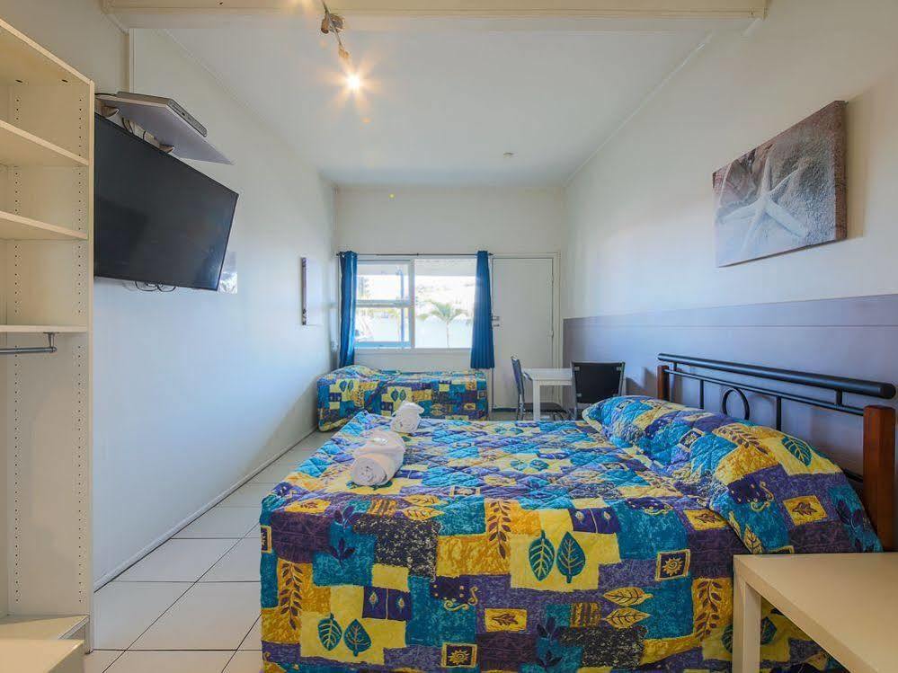 Marlin Motel Biggera Waters 외부 사진